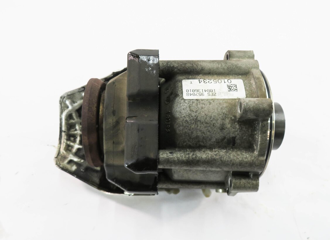 Thumbnail 3: 2009-2012 AUDI Q5 (8R) 3.2L A/T TRANSMISSION CENTER DIFFERENTIAL TAIL SHAFT