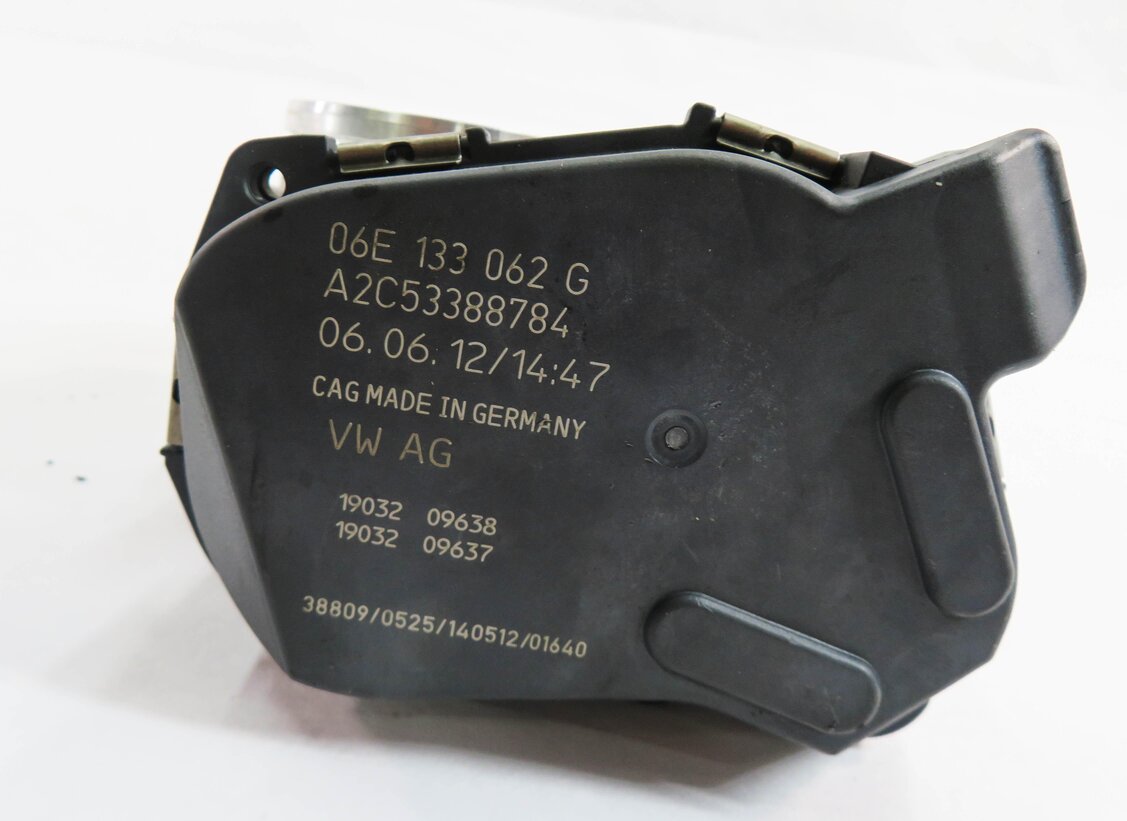 Thumbnail 6: 09-17 AUDI A4 A5 S5 S6 S7 S8 Q5 SQ5 (B8 8K 8T 8R C7) 3.0L / 3.2L - THROTTLE BODY