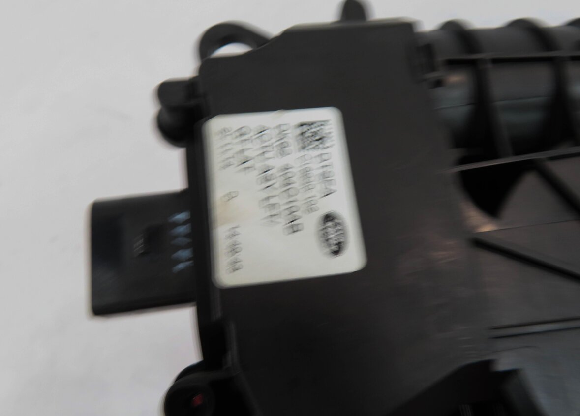 Thumbnail 7: 2015 RANGE ROVER SPORT (L494) REAR TRUNK LOCK LATCH SOFT CLOSE MOTOR