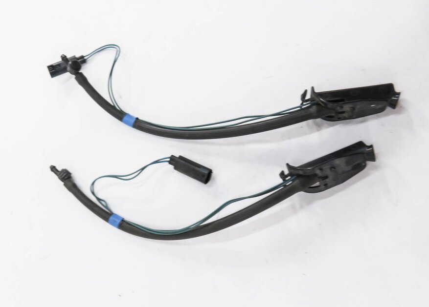 Thumbnail 3: 2015 RANGE ROVER SPORT (L494) FRONT WINDSHIELD WIPER SQUIRTER NOZZLE SET-2