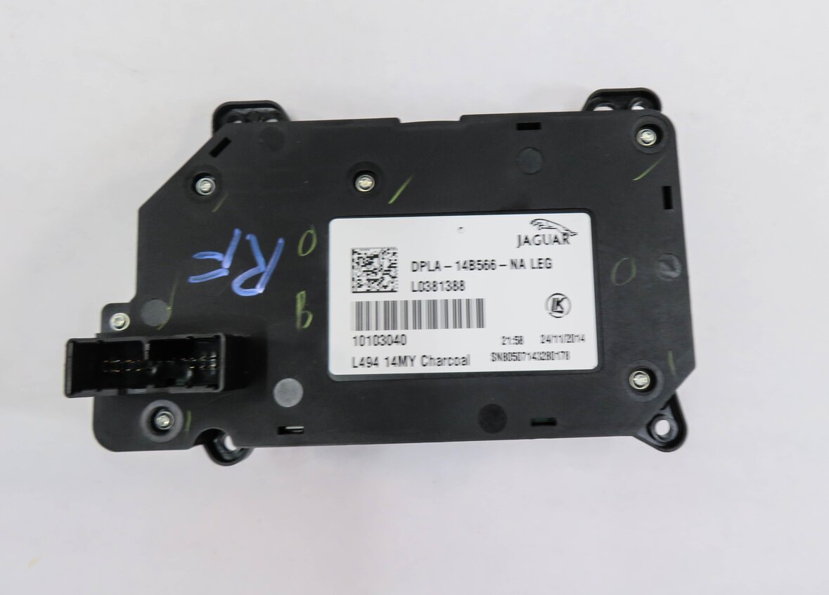 Thumbnail 6: 2015 RANGE ROVER SPORT (L494) RIGHT FRONT PASSENGER SEAT ADJUSTMENT SWITCH