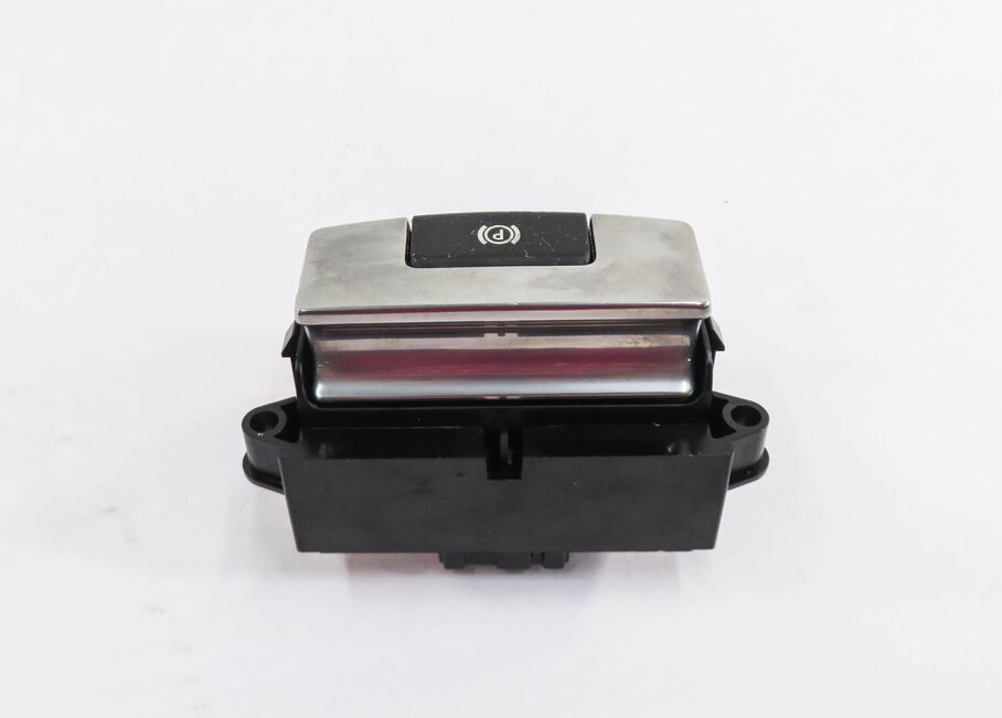 Thumbnail 5: 2015 RANGE ROVER SPORT (L494) PARKING BRAKE SWITCH BUTTON