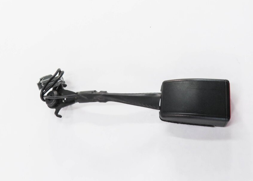 Thumbnail 3: 2014-2015 RANGE ROVER SPORT (L494) RIGHT FRONT PASSENGER SEATBELT RECEIVER