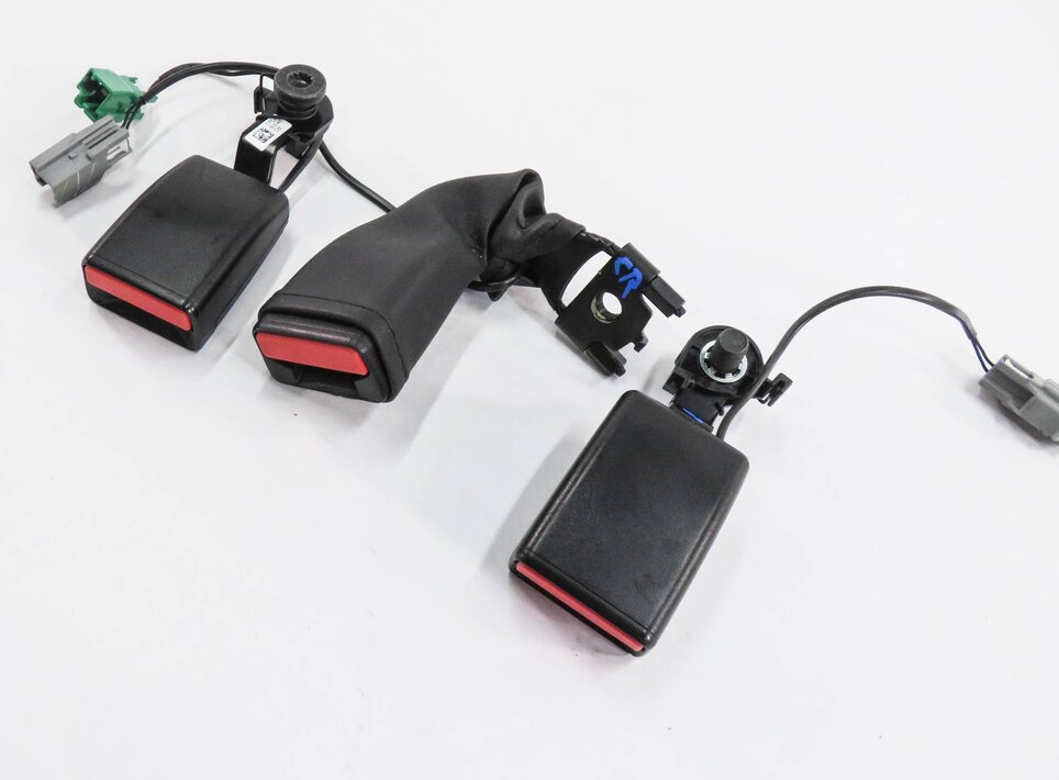 2015 RANGE ROVER SPORT (L494) REAR SEAT - SEATBELT BUCKLE RECEIVER SET-3 (BLACK)