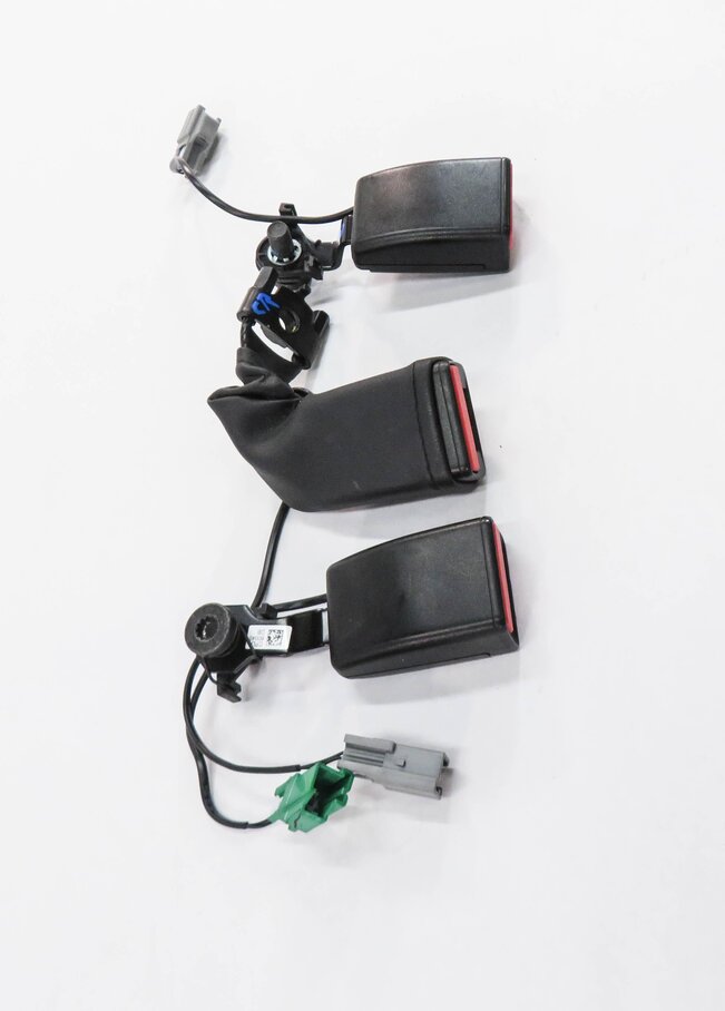 Thumbnail 3: 2015 RANGE ROVER SPORT (L494) REAR SEAT - SEATBELT BUCKLE RECEIVER SET-3 (BLACK)