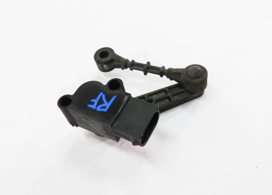 Thumbnail 2: 2015 RANGE ROVER SPORT (L494) RIGHT FRONT SUSPENSION HEIGHT LEVEL SENSOR