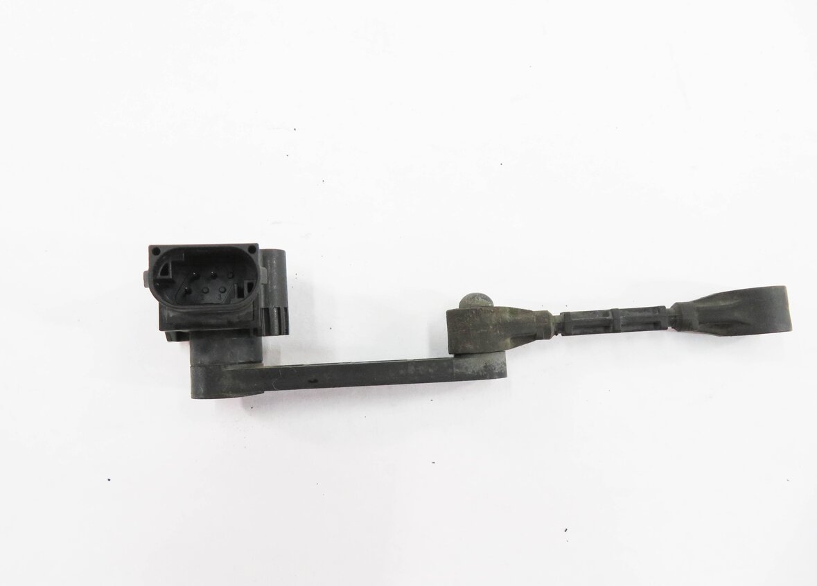 Thumbnail 5: 2015 RANGE ROVER SPORT (L494) RIGHT FRONT SUSPENSION HEIGHT LEVEL SENSOR