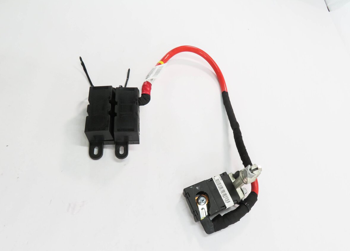 Thumbnail 3: 2015 RANGE ROVER SPORT (L494) POSTIVE BATTERY CABLE