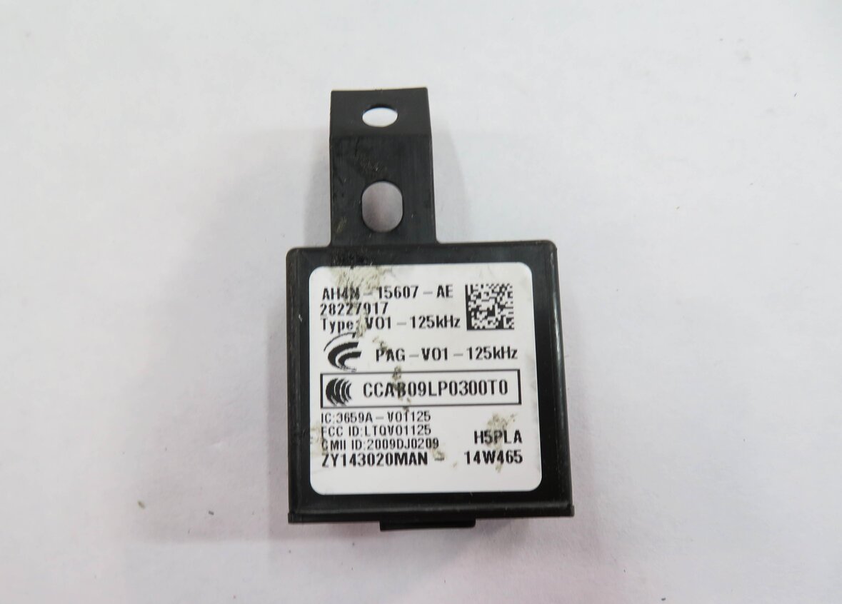 Thumbnail 9: 15 RANGE ROVER SPORT (L493) 3.0L SUPERCHARGED ENGINE IMMOBILIZER MODULE KEY SET
