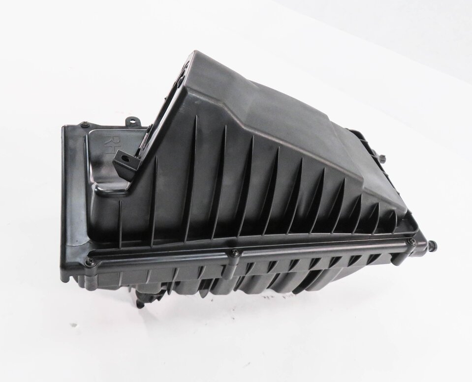 Thumbnail 2: 15-19 RANGE ROVER SPORT DISCOVERY (L405 L462 L494) 3.0L - RIGHT AIR FILTER BOX