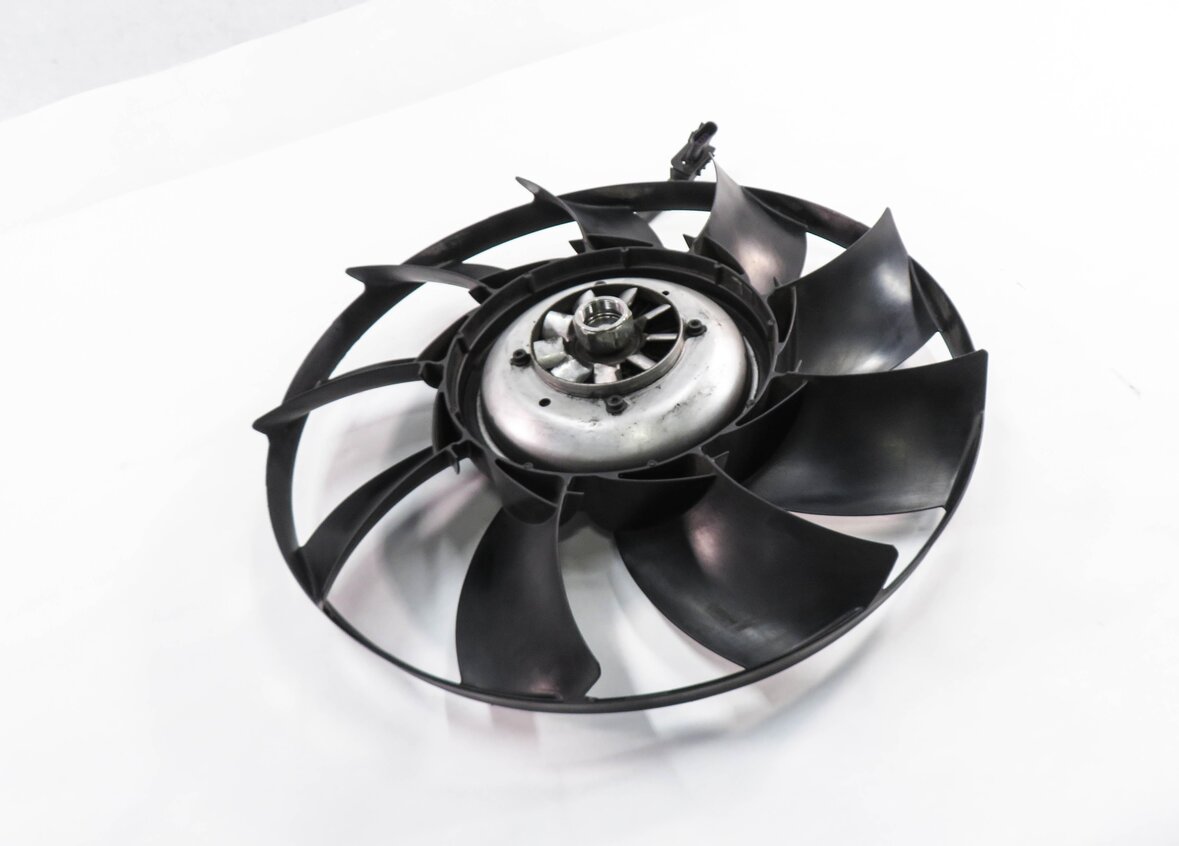 2010-2018 RANGE ROVER SPORT LR4 - 3.0L / 5.0L SUPERCHARGED ENGINE COOLING FAN