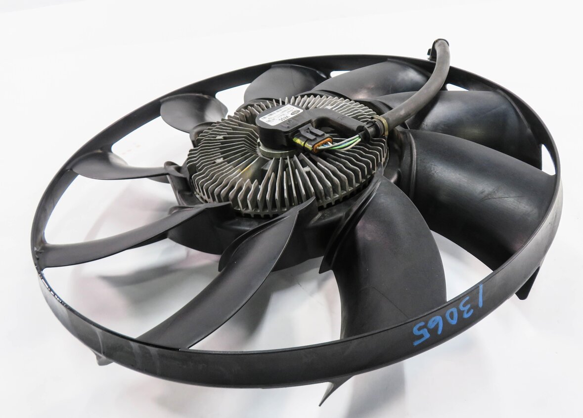 Thumbnail 6: 2010-2018 RANGE ROVER SPORT LR4 - 3.0L / 5.0L SUPERCHARGED ENGINE COOLING FAN