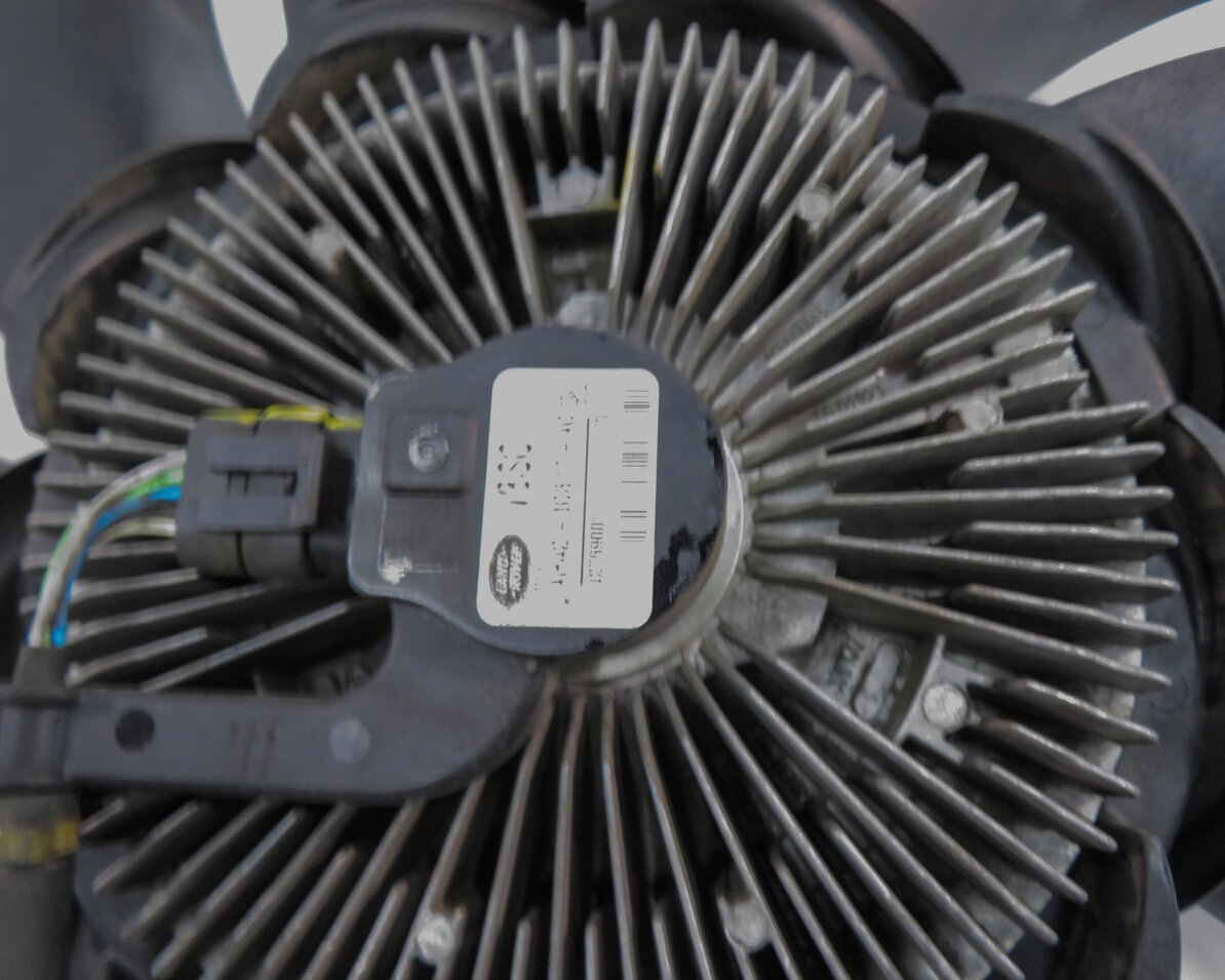 Thumbnail 8: 2010-2018 RANGE ROVER SPORT LR4 - 3.0L / 5.0L SUPERCHARGED ENGINE COOLING FAN
