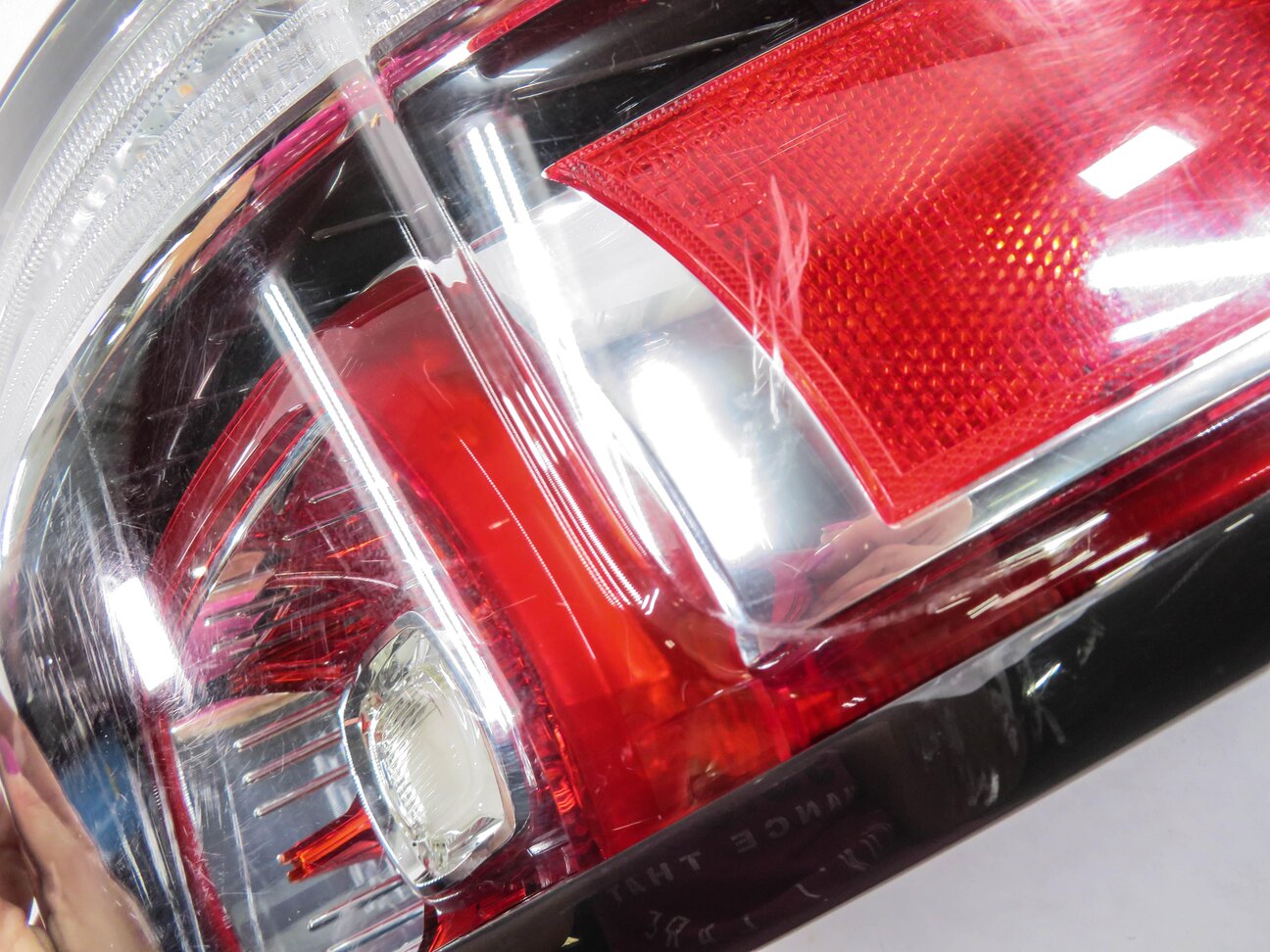 Thumbnail 8: 2014-2017 RANGE ROVER SPORT (L494) LEFT DRIVER REAR TAILLIGHT BRAKE LIGHT LAMP