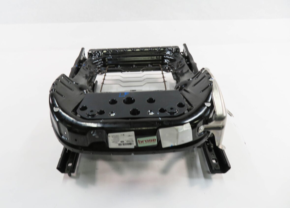Thumbnail 6: 2015 RANGE ROVER SPORT (L494) LEFT FRONT DRIVER SEAT TRACK w/ MOTORS