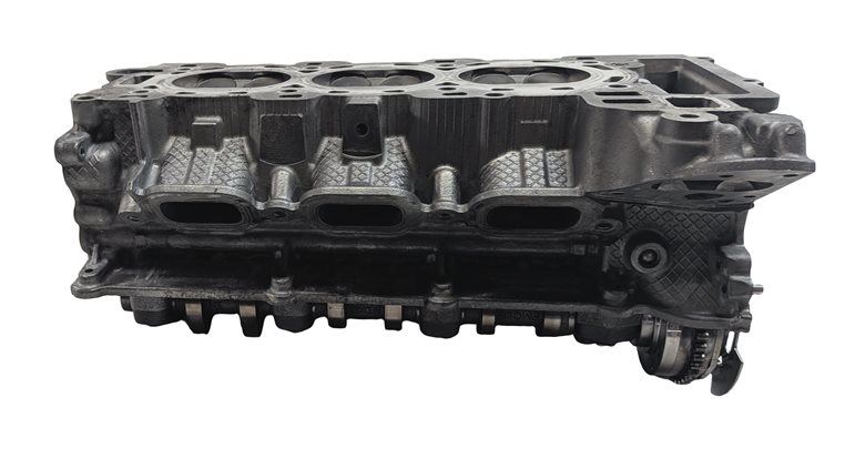 Thumbnail 2: 14-19 JAGUAR XE XF XJ RANGE ROVER SPORT LR4 - 3.0L AJ126 SC RIGHT CYLINDER HEAD