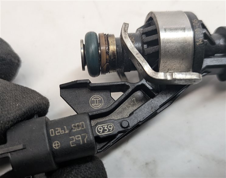 Thumbnail 7: 13-19 XE XF XJ RANGE ROVER SPORT LR4 3.0L SUPERCHARGED ENGINE FUEL INJECTOR SET6