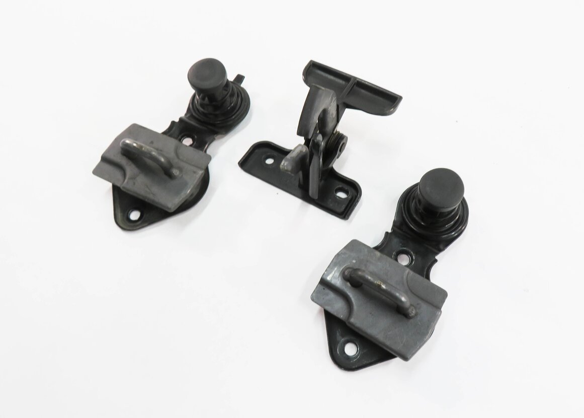 2006 MERCEDES CLS55 AMG (C219) FRONT HOOD SAFETY LATCH SPRING SET-3