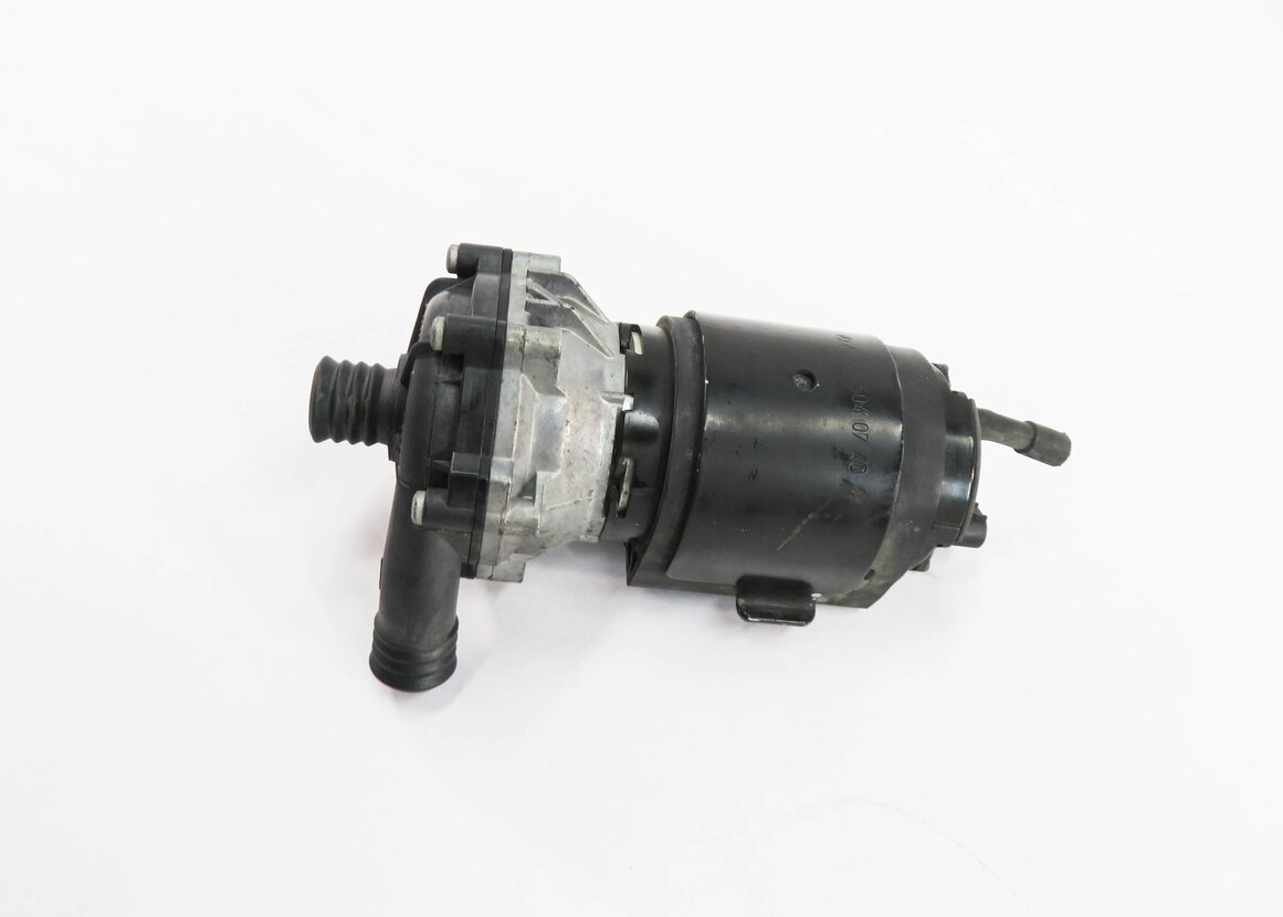 Thumbnail 2: 2006 MERCEDES CLS55 AMG (C219) 5.5L ENGINE SECONDARY AUXILIARY WATER PUMP