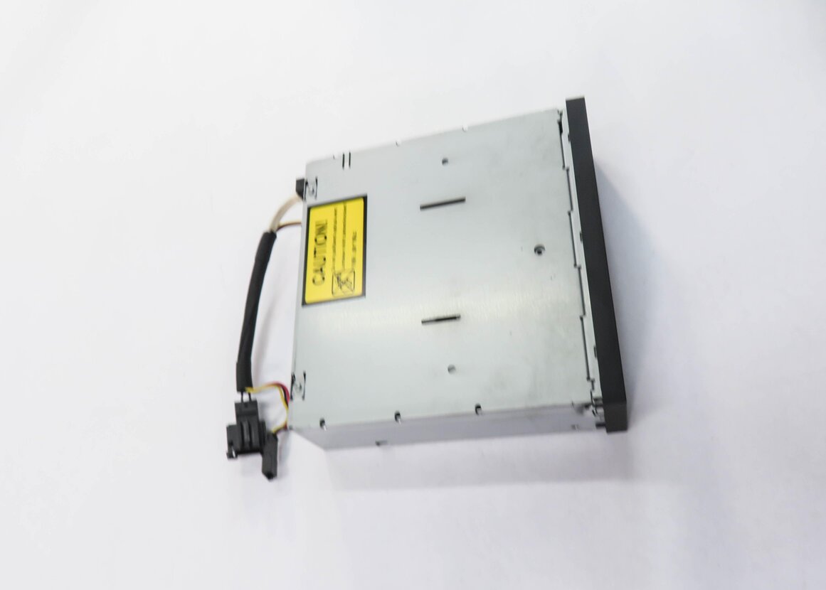 Thumbnail 4: 2003-2013 MERCEDES BENZ - B E GL ML CLS R - CLASS RADIO STEREO 6-DISC CD CHANGER