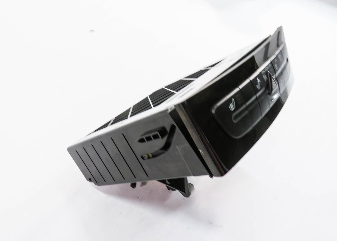 Thumbnail 4: 2006 MERCEDES CLS55 AMG (C219) FRONT HEATED SEAT ESP HAZARD SWITCH BUTTON (ELM)