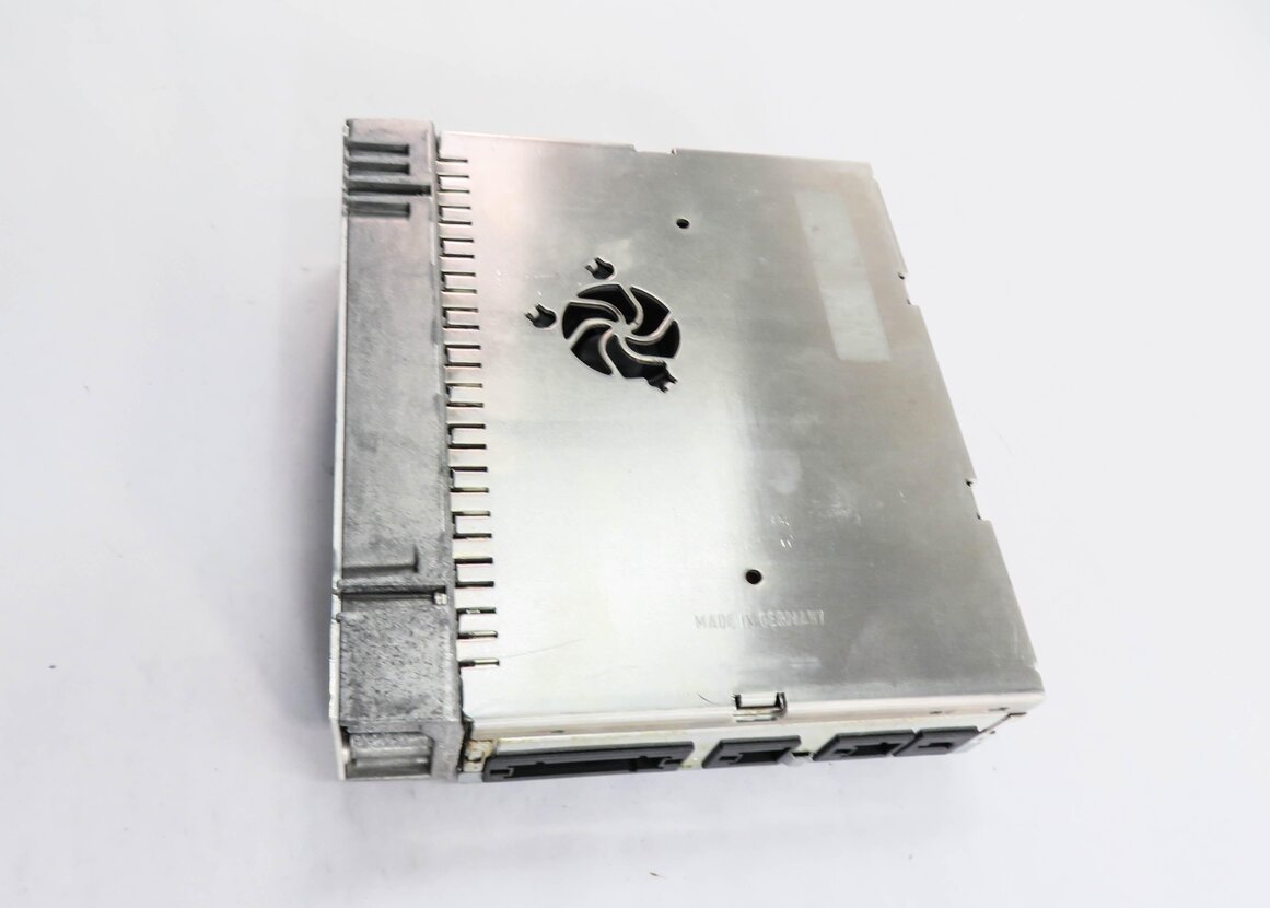 Thumbnail 4: 2006 MERCEDES CLS55 AMG (C219) RADIO STEREO LOGIC-7 AUDIO AMP AMPLIFIER