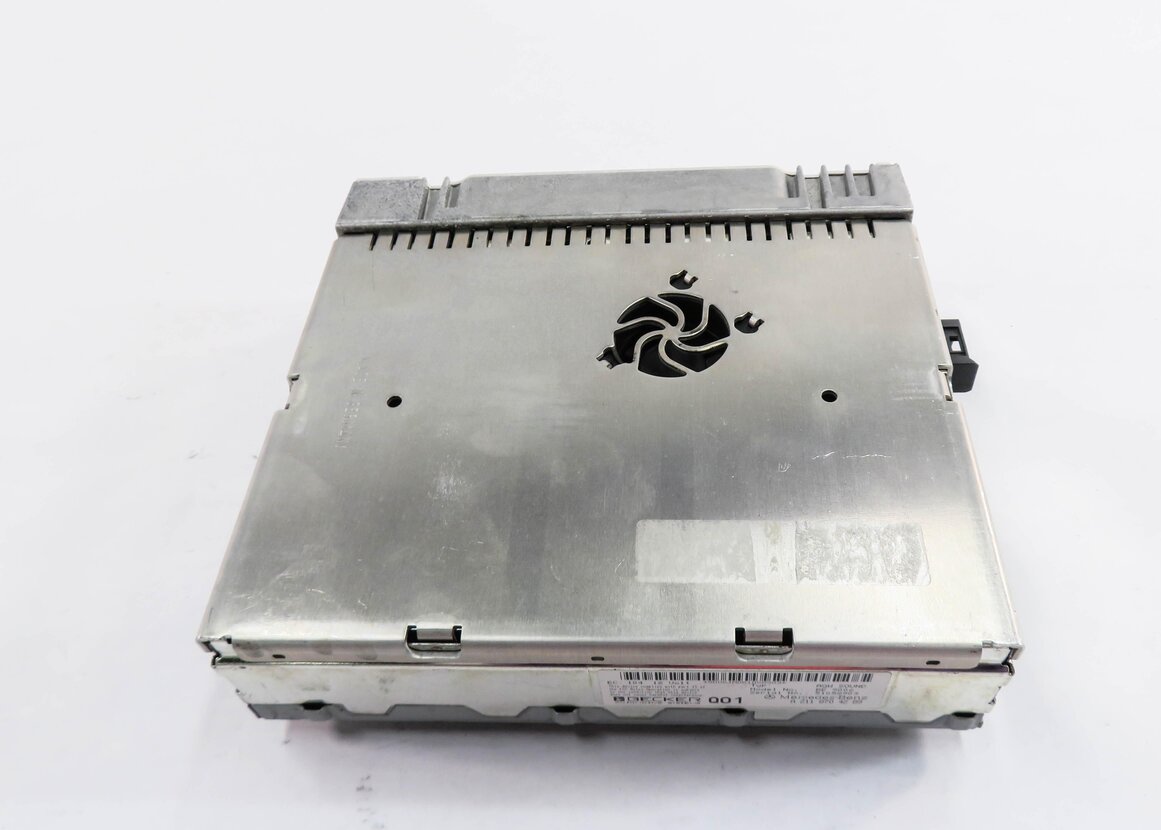 Thumbnail 5: 2006 MERCEDES CLS55 AMG (C219) RADIO STEREO LOGIC-7 AUDIO AMP AMPLIFIER