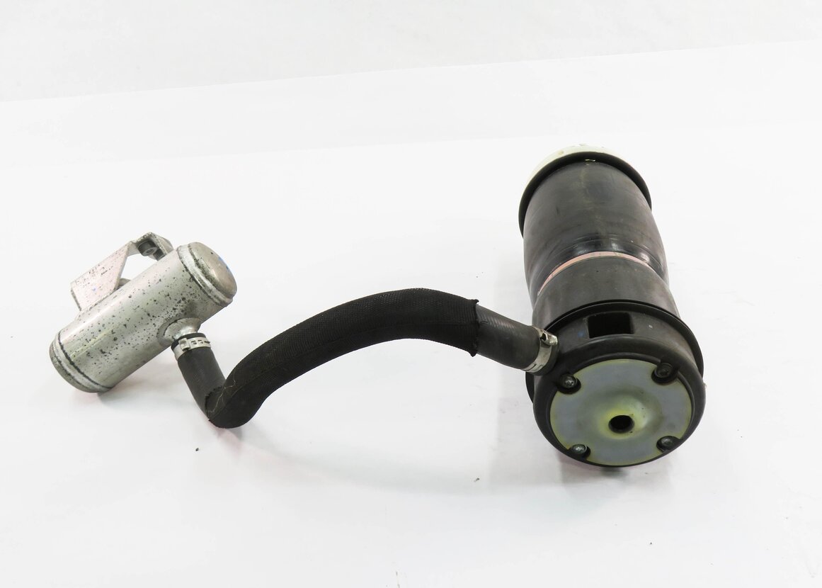 Thumbnail 6: 04-11 MERCEDES BENZ E55 E63 CLS55 CLS63 AMG (W211 W219) RIGHT REAR AIR SPRING