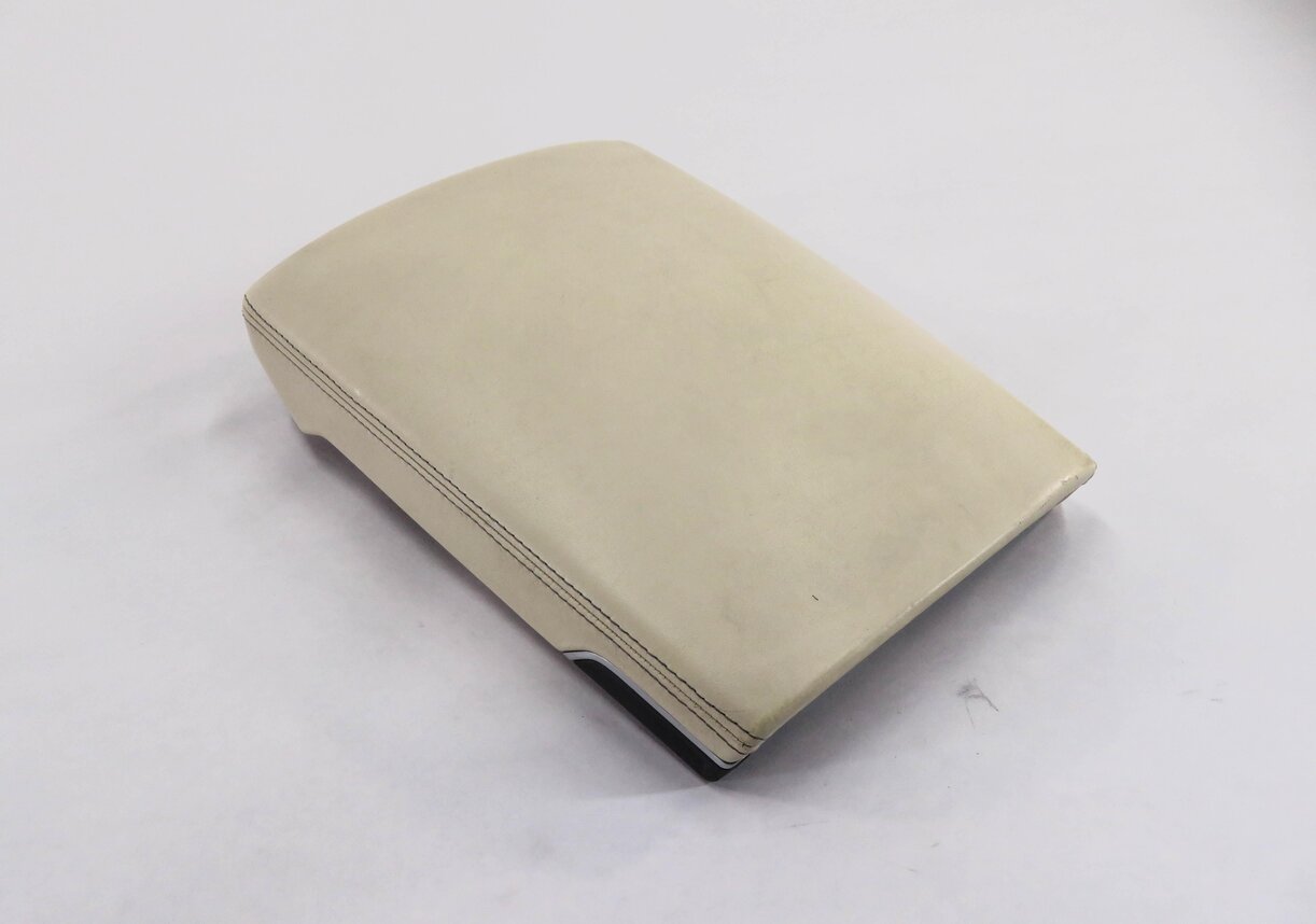 Thumbnail 1: 2010-2016 PORSCHE PANAMERA (970 G1) FRONT CENTER CONSOLE ARMREST LID (CREAM)