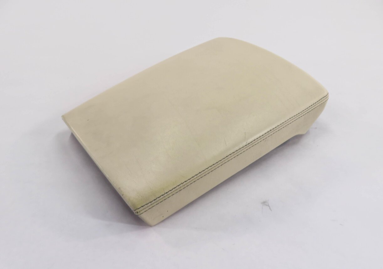 Thumbnail 2: 2010-2016 PORSCHE PANAMERA (970 G1) FRONT CENTER CONSOLE ARMREST LID (CREAM)