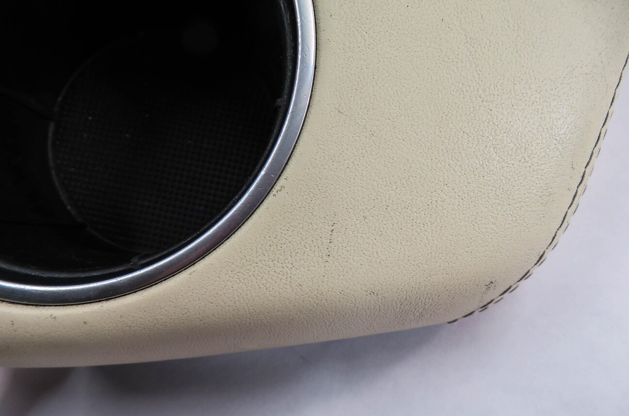 Thumbnail 7: 2010 PORSCHE PANAMERA (970 G1) FRONT CENTER CONSOLE CUP HOLDER (CREAM LEATHER)