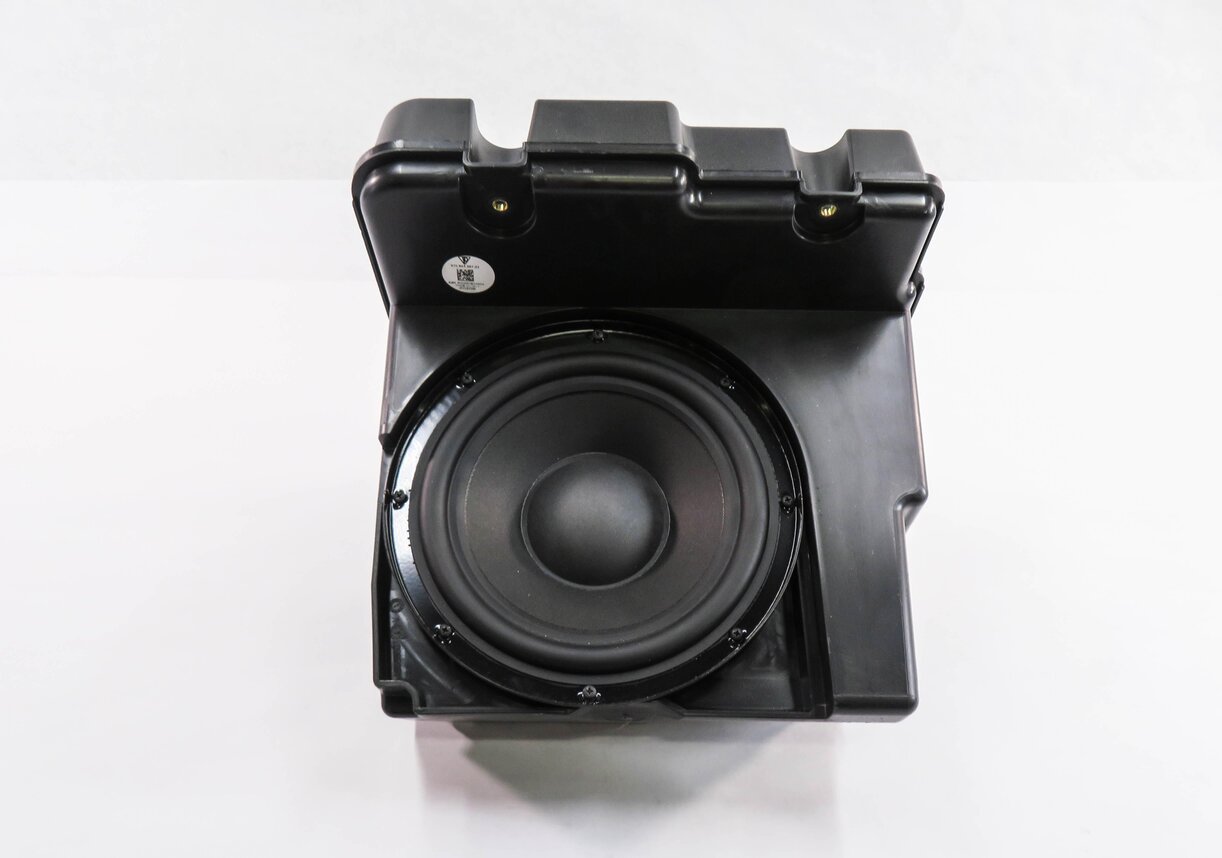 Thumbnail 2: 2010 PORSCHE PANAMERA (970 G1) RADIO STEREO BURMESTER SUB SUBWOOFER SPEAKER