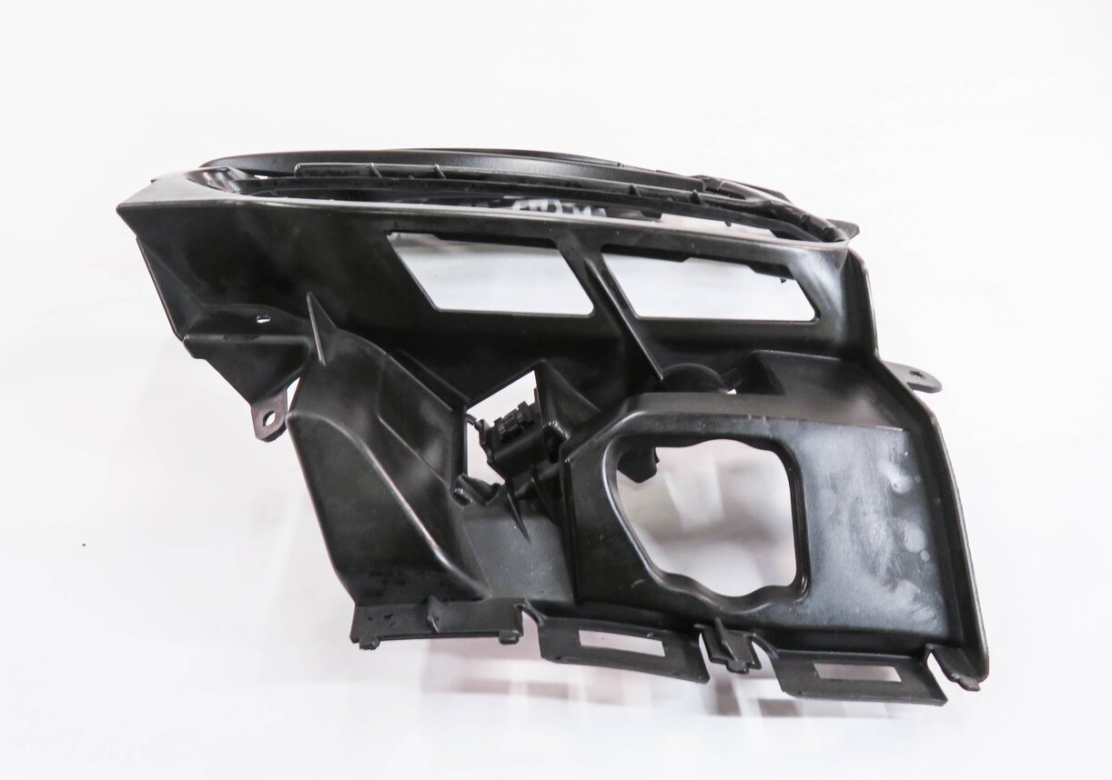 Thumbnail 4: 2010 PORSCHE PANAMERA (970 G1) RIGHT FRONT BUMPER GRILLE HEADLIGHT BRACKET