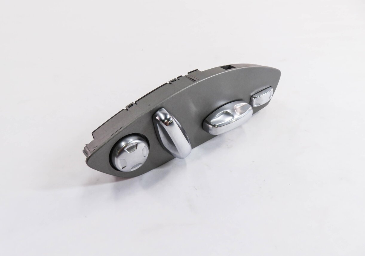 Thumbnail 1: 2010 PORSCHE PANAMERA (970 G1) RIGHT FRONT PASSENGER SEAT ADJUSTMENT SWITCH