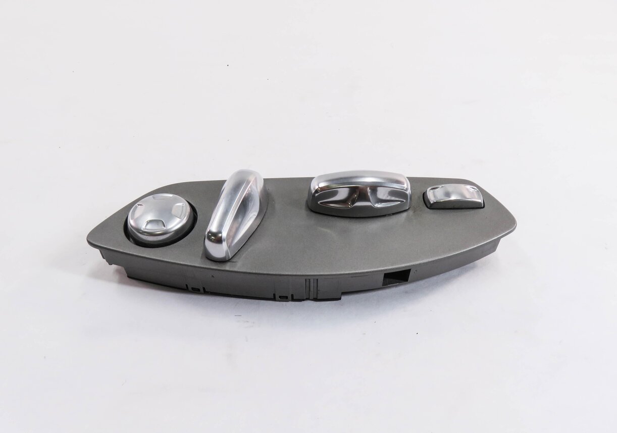 Thumbnail 4: 2010 PORSCHE PANAMERA (970 G1) LEFT FRONT DRIVER SEAT ADJUSTMENT SWITCH