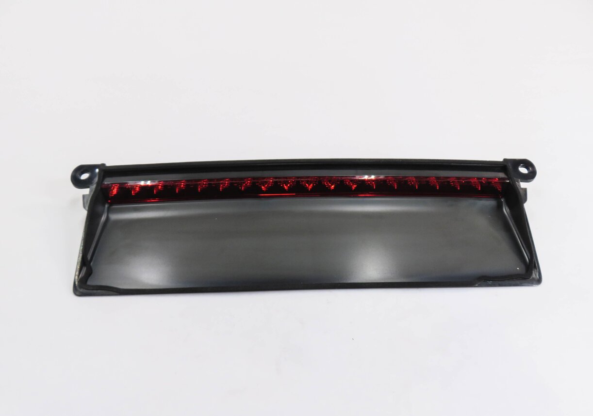 2010 PORSCHE PANAMERA (970 G1) REAR 3rd THIRD BRAKE LIGHT LAMP