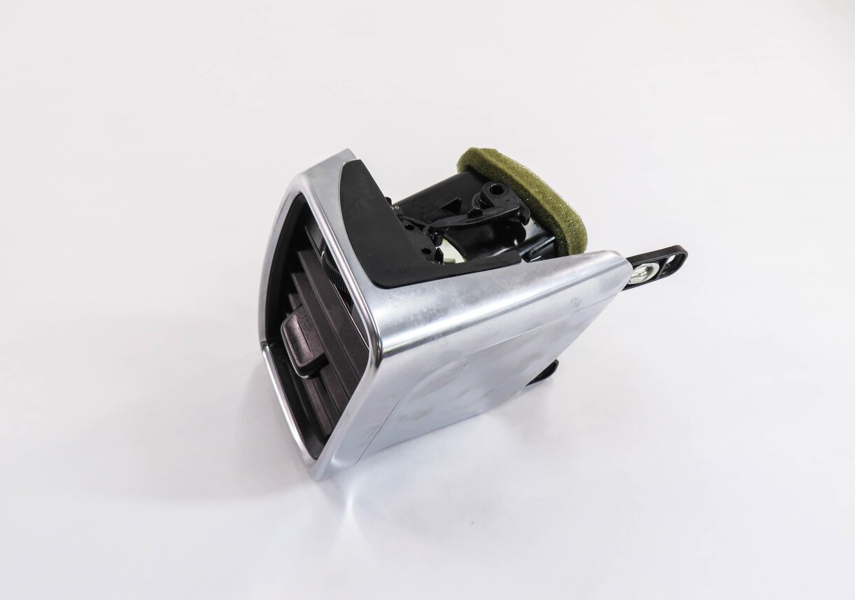 Thumbnail 3: 2010 PORSCHE PANAMERA (970 G1) RIGHT FRONT PASSENGER DASH HEATER A/C AIR VENT