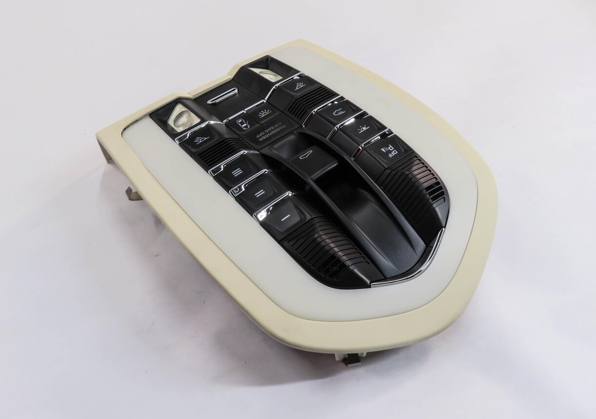Thumbnail 1: 2010 PORSCHE PANAMERA (970 G1) FRONT DOMELIGHT MAP READING LIGHT LAMP (CREAM)