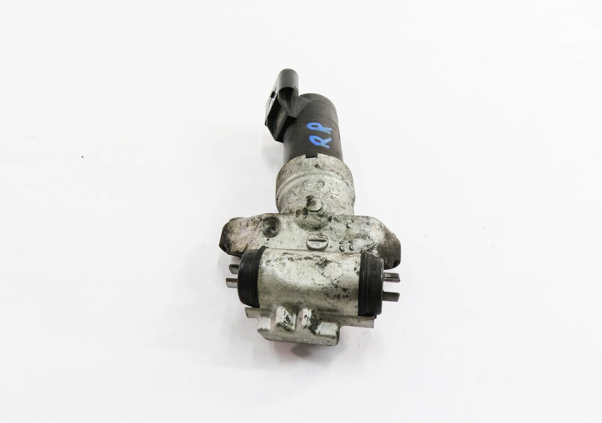 Thumbnail 4: 2010 PORSCHE PANAMERA (970 G1) RIGHT PASSENGER REAR PARKING BRAKE ACTUATOR MOTOR