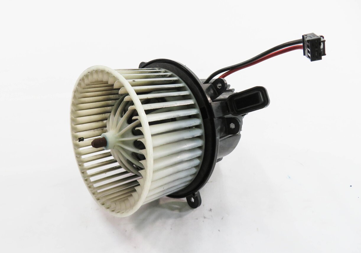 Thumbnail 1: 2010-2016 PORSCHE PANAMERA (970 G1) FRONT HEATER A/C BLOWER FAN MOTOR