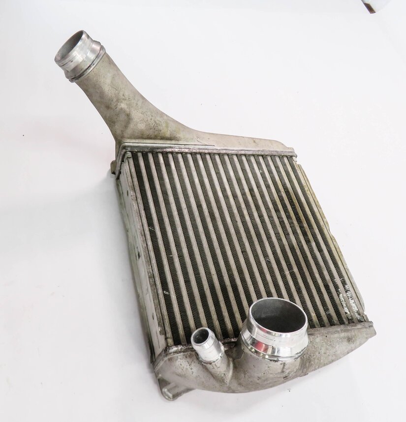 Thumbnail 3: 2010-2016 PORSCHE PANAMERA (970 G1) 4.8L M48 TURBO ENGINE - RIGHT INTERCOOLER