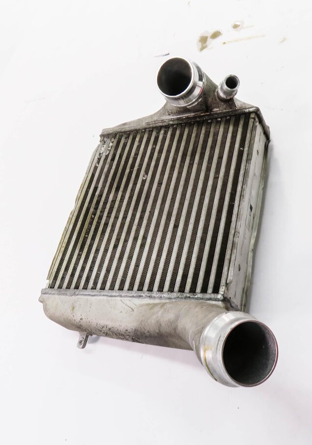 Thumbnail 4: 2010-2016 PORSCHE PANAMERA (970 G1) 4.8L M48 TURBO ENGINE - RIGHT INTERCOOLER