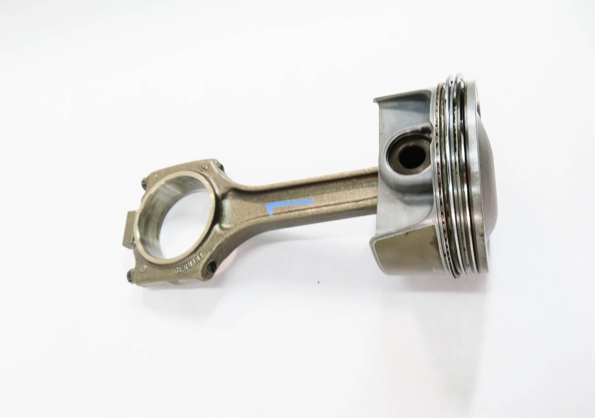 Thumbnail 3: 2008-2012 PORSCHE CAYENNE PANAMERA (957 958 970 G1) 4.8L TURBO - LEFT PISTON