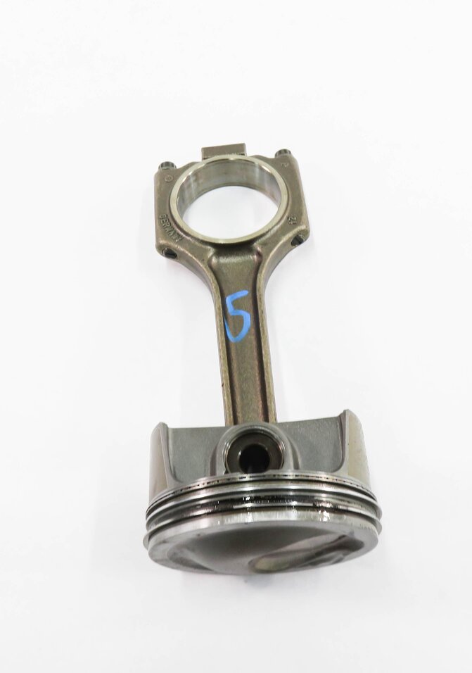 Thumbnail 2: 2008-2012 PORSCHE CAYENNE PANAMERA (957 958 970 G1) 4.8L TURBO - RIGHT PISTON