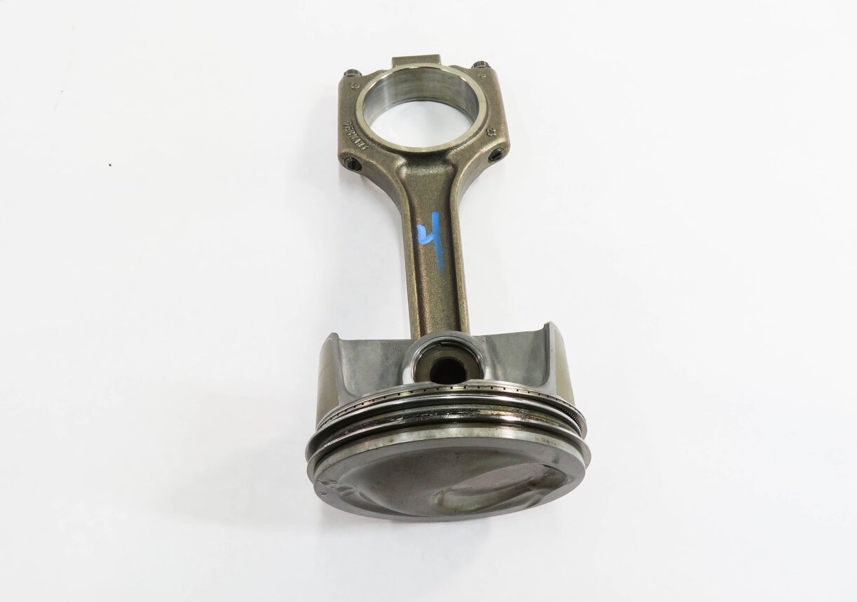 Thumbnail 2: 2008-2012 PORSCHE CAYENNE PANAMERA (957 958 970 G1) 4.8L TURBO - LEFT PISTON