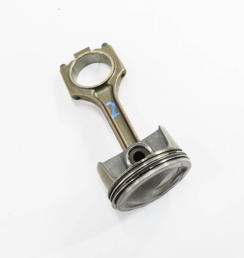 Thumbnail 1: 2008-2012 PORSCHE CAYENNE PANAMERA (957 958 970 G1) 4.8L TURBO - LEFT PISTON
