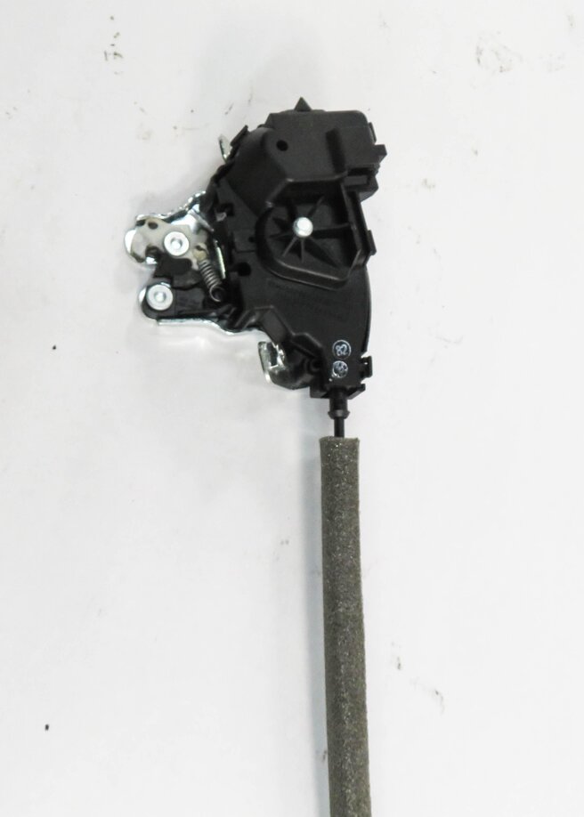 Thumbnail 4: 2011 MERCEDES C63 AMG (W204) REAR TRUNK LOCK LATCH ACTUATOR