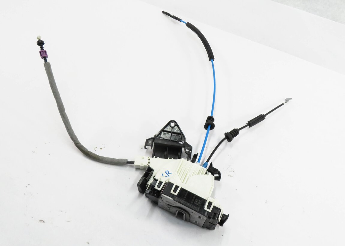 2010-2011 MERCEDES C300 C350 E350 E550 (W204 W212) LEFT REAR KEYLESS DOOR LATCH