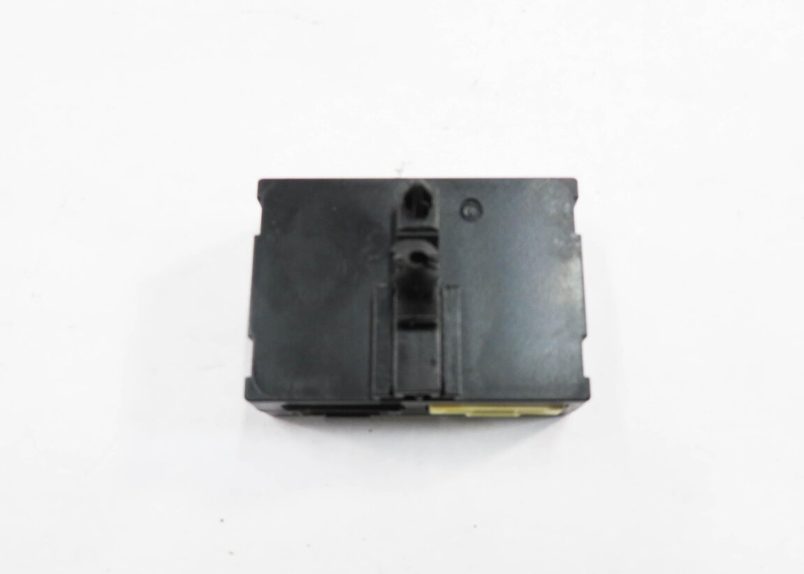 Thumbnail 5: 2011 MERCEDES C63 AMG (W204) REARVIEW BACKUP REVERSE CAMERA CONTROL MODULE