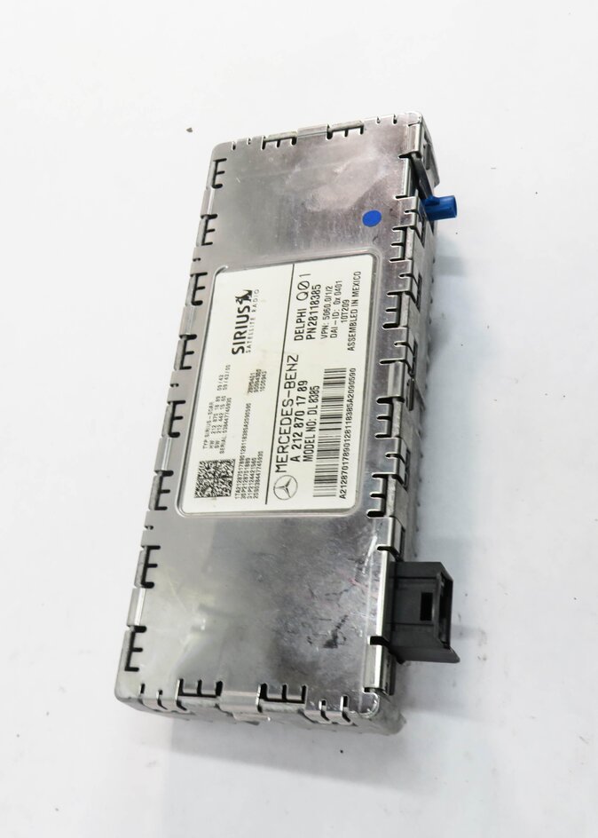 Thumbnail 3: 10-16 MERCEDES C250 C300 C350 E350 E550 GLK350 ML350 - SIRIUS SATELLITE RECEIVER